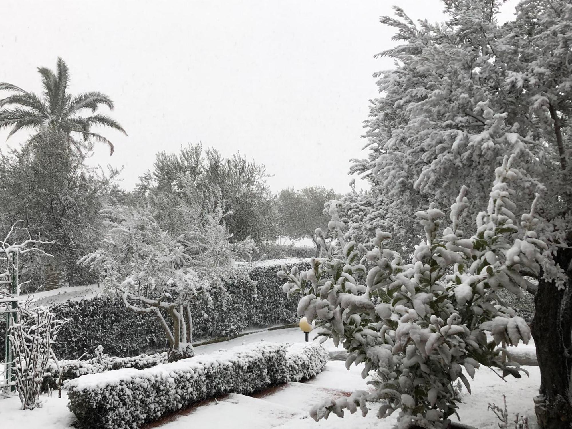 Santo Stefano del Sole Villa Mandetta B&B מראה חיצוני תמונה